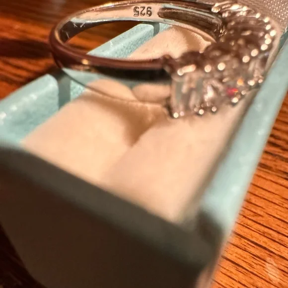 Vintage sterling silver engagement ring signed 925 DQ CZ / Size 6 - Picture 5 of 8